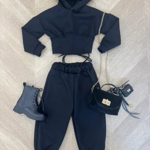 tuta bustier nera