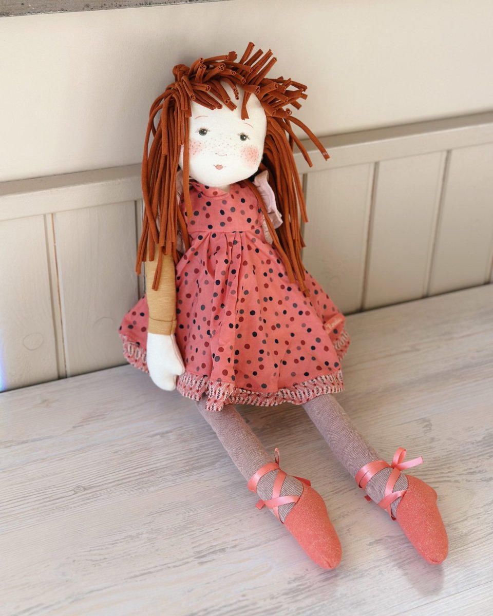 Bambola grande in stoffa Anèmone - immagine 3