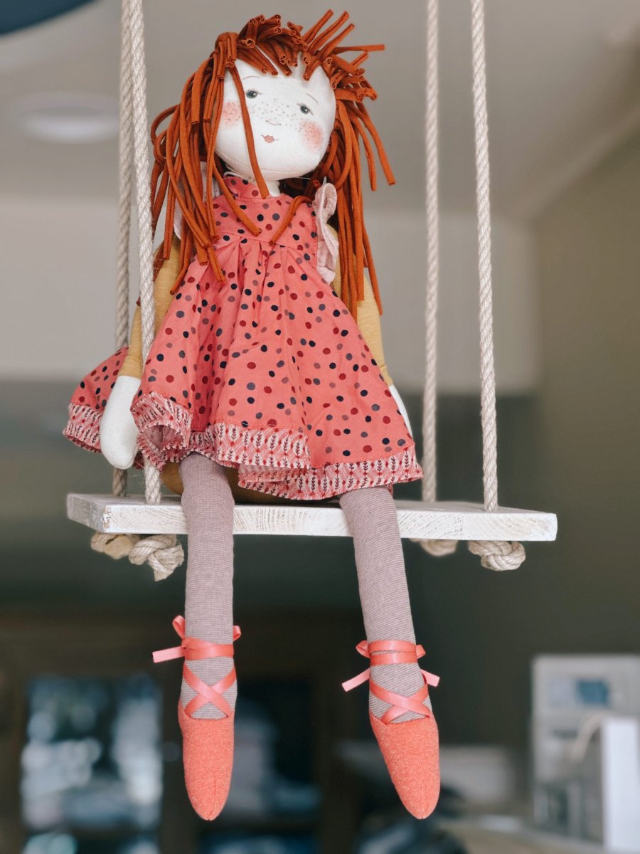 Bambola grande in stoffa Anèmone - immagine 5