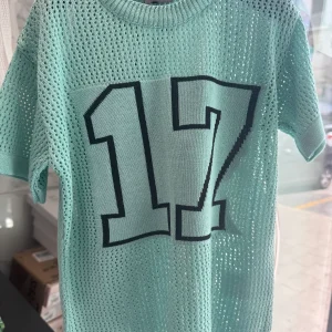 t-shirt numero verde