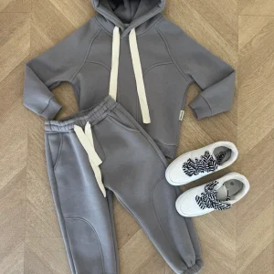 tuta sporty grigio chiaro