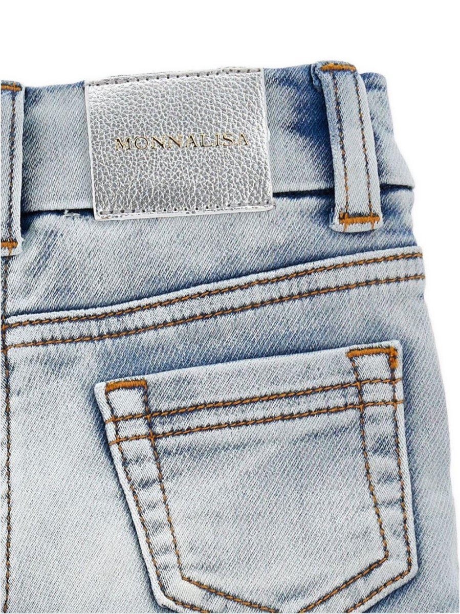 Shorts per bambina Monnalisa in denim con dettagli in pizzo - immagine 4