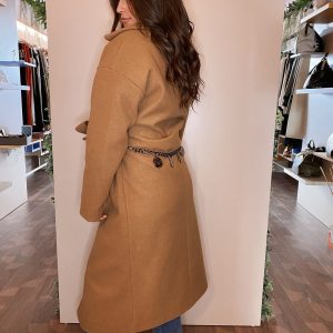 cappotto color cammello