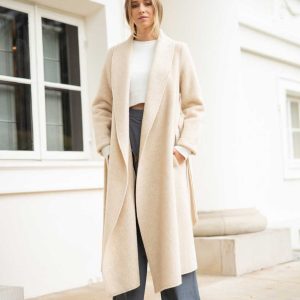 cappotto con cintura