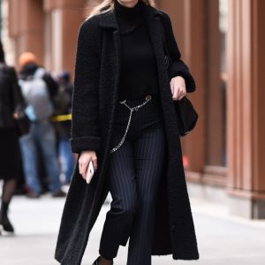 cappotto nero lungo