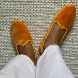 FRIULANE DONNA GIALLO